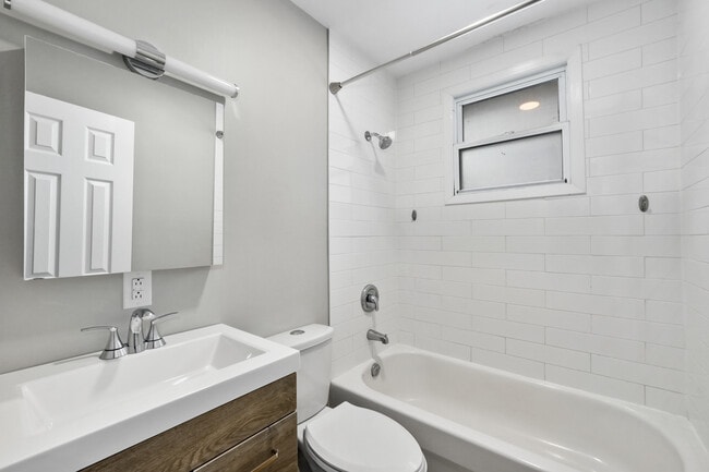 Photo - 176 Sydenham St Unit 3
