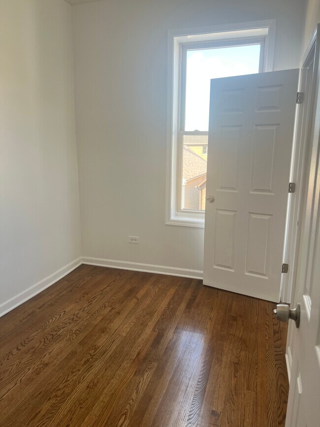 Photo - 2820 S Short St Unit 2F