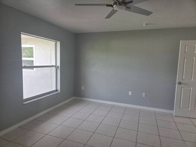 Photo - 609 Porsche Ave