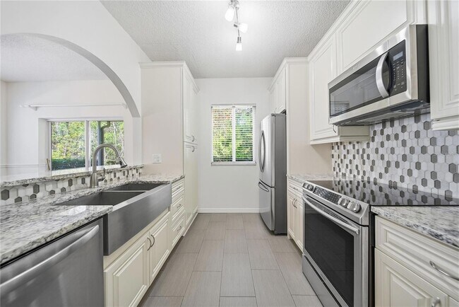 Photo - 18117 Paradise Point Dr