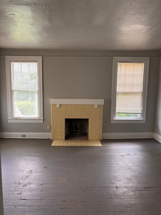 Photo - 1011 Sayre St