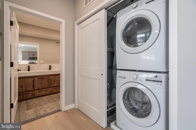 Photo - 2401 Washington Ave Unit 4C