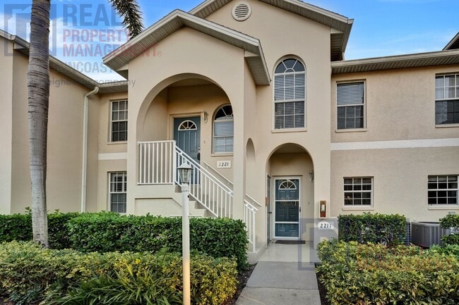 Building Photo - 4220 Players Pl