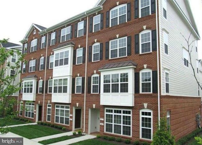 Building Photo - 19252 Koslowski Square