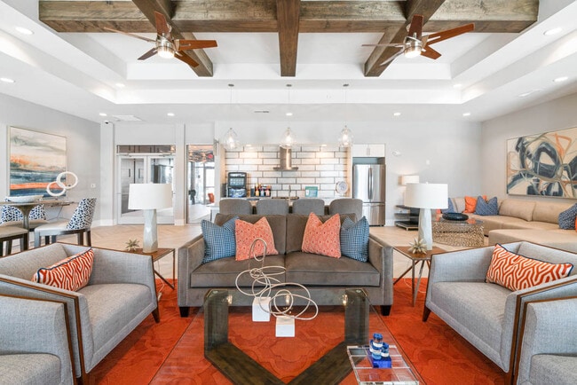 Hawthorne at the Glen Clubhouse - Hawthorne at the Glen