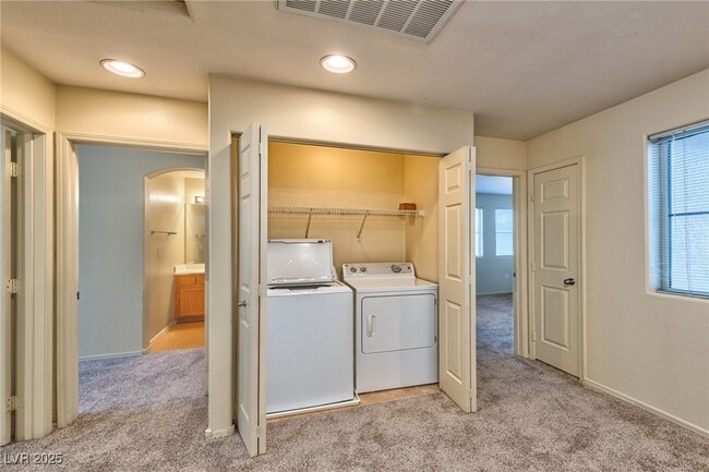 Photo - 3945 Bayamon St