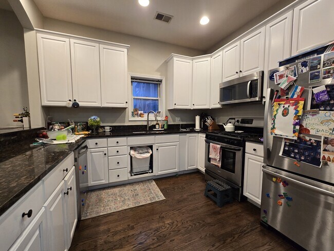 Photo - 4212 N Ashland Ave