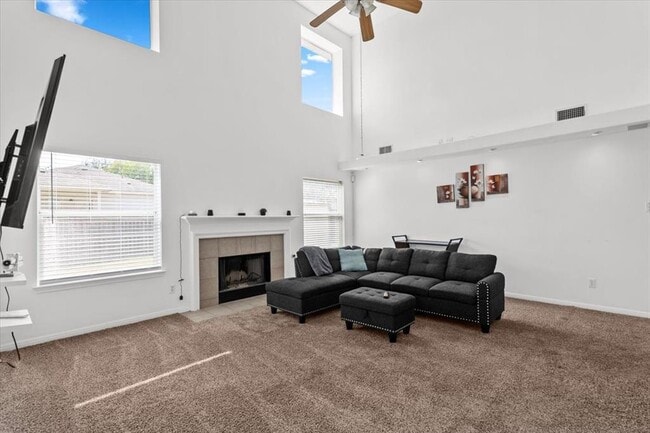 Photo - 11724 Dunfries Ln