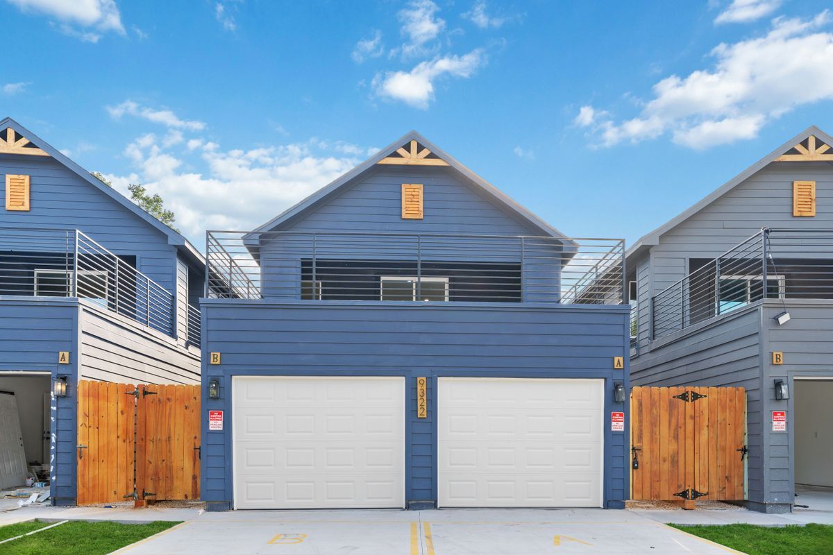 Photo - 9328 Firnat St Unit B
