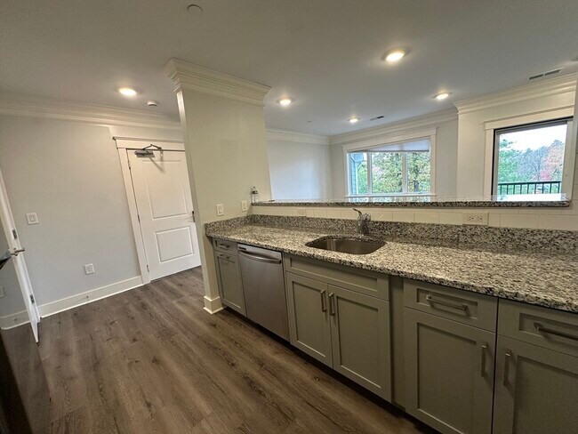 Photo - 17 Hennery Wy Unit 17J