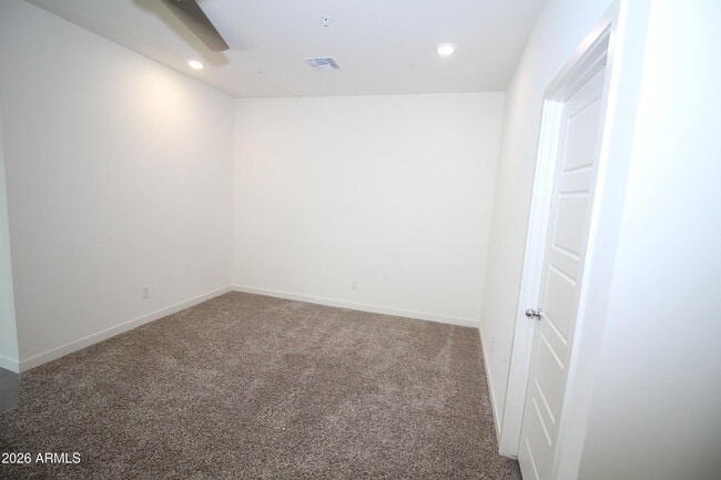 Photo - 2215 W Harmont Dr