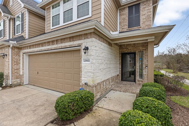 Photo - 12902 Iris Garden Ln