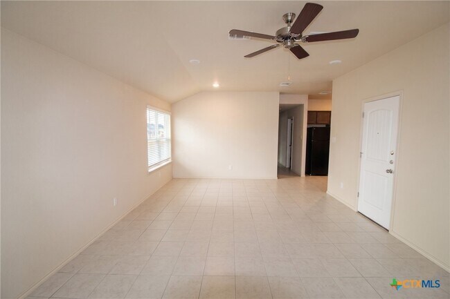 Photo - 1705 Montell St