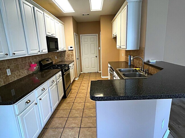 Photo - 16535 Beckland Ln