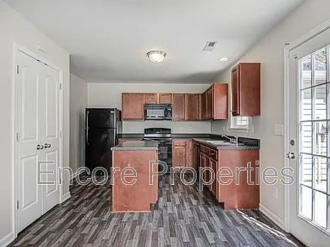 Photo - 4293 Youngstown Dr