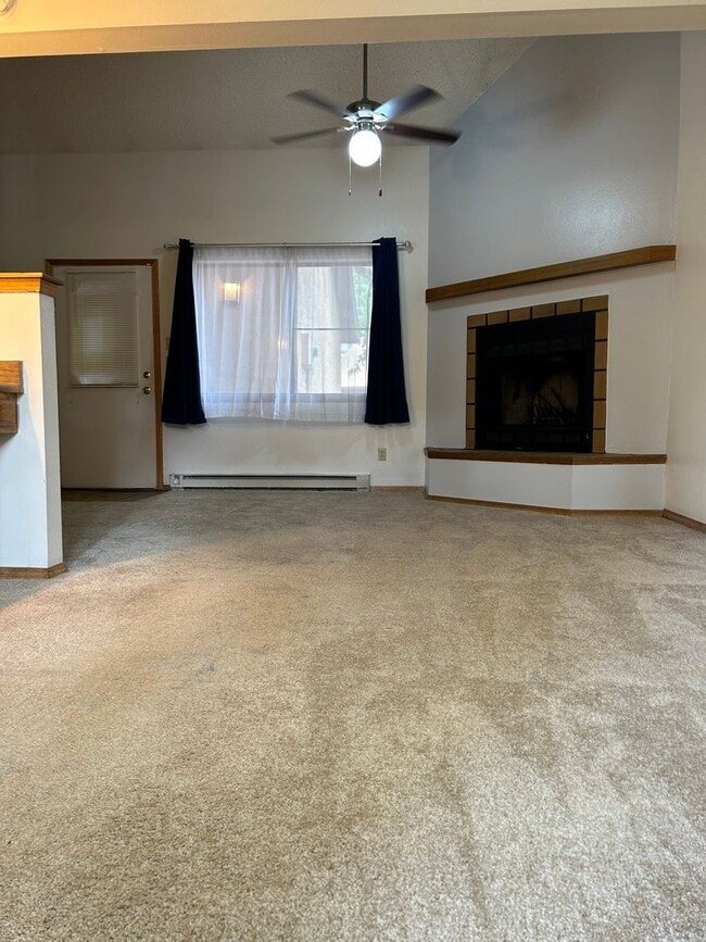 Photo - 1 Bedroom 1 Bath Townhome With Detached Garage