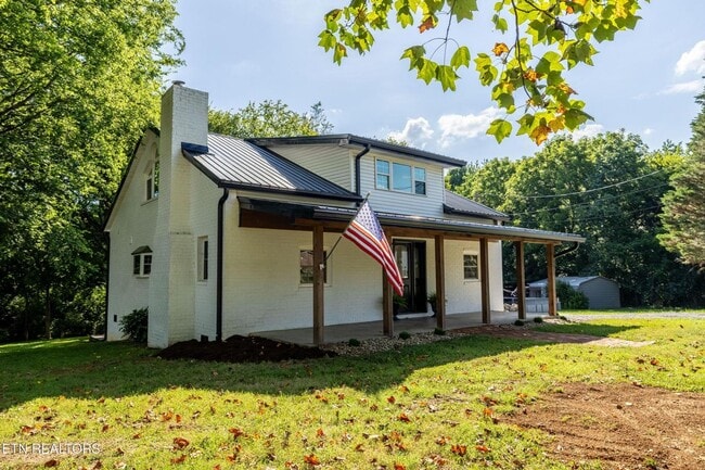 Photo - Maryville 37803 - COMING SOON 3 bedroom 2 bath - Furnished or Unfurnished - call Tom Parry 865-60...