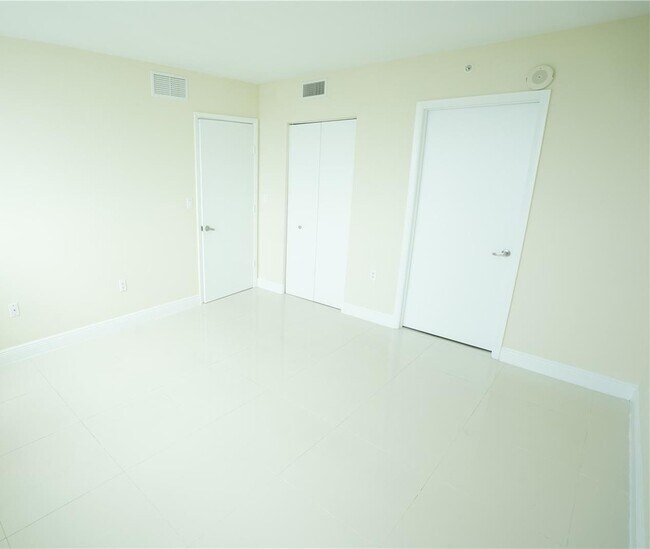 Photo - 1861 NW South River Dr Unit 2500