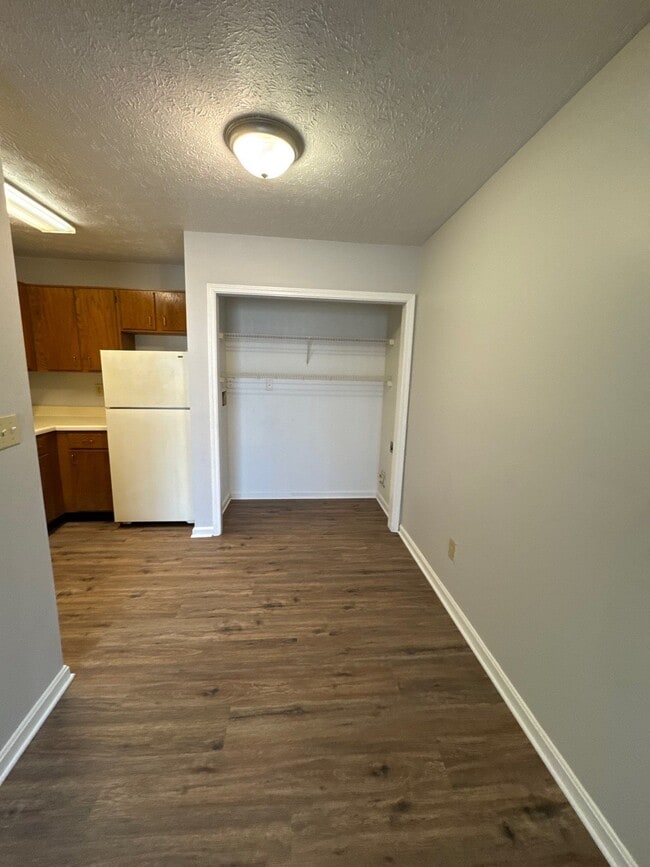 4101 Blue Lick Ct Unidad 4101-3