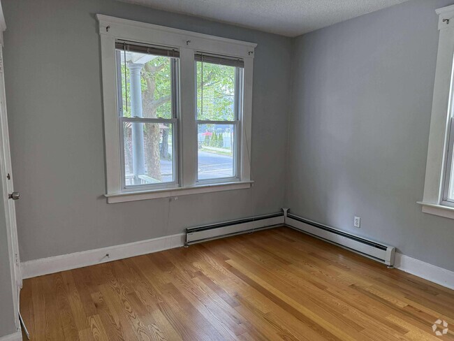 Building Photo - 513 Winchester Ave Unit 1 Rental