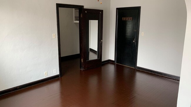 Photo - Lincolnshire Apartments