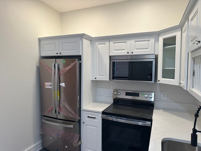 Photo - 81 Warren St Unit 1