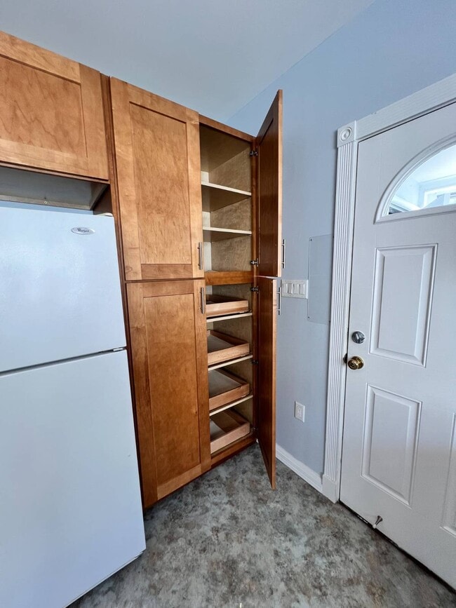 Photo - 713 Orchard St