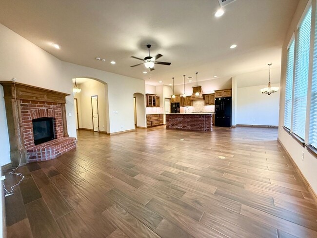 Photo - 706 Sedona Dr