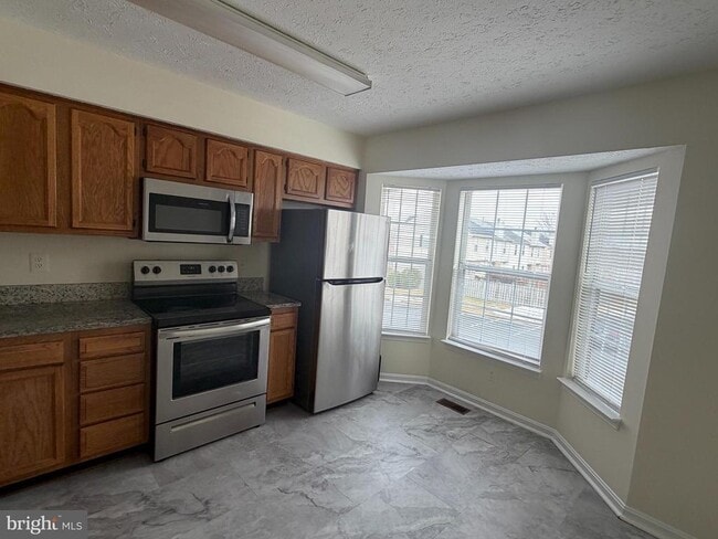 Photo - 625 Tammy Terrace SE