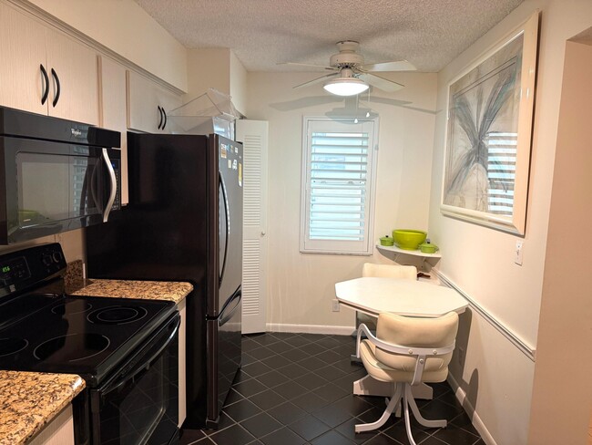 Photo - 7240 Huntington Ln Unit 704