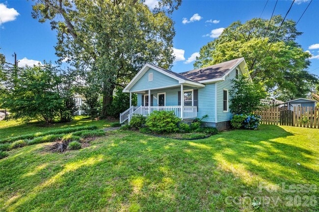 Photo - 103 Rankin St