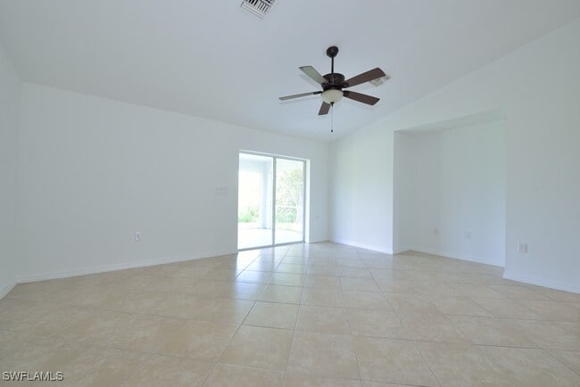 Photo - 343 NE 10th St