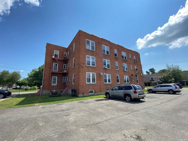 Photo - 726 E Main St Unit I