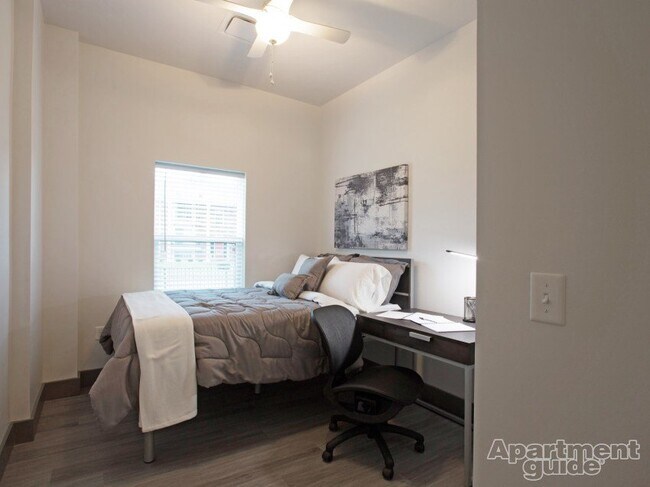 Photo - 1243 E Cherry St Unidad 104C