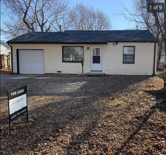Building Photo - 2 Bed 1 Bath in South Wichita