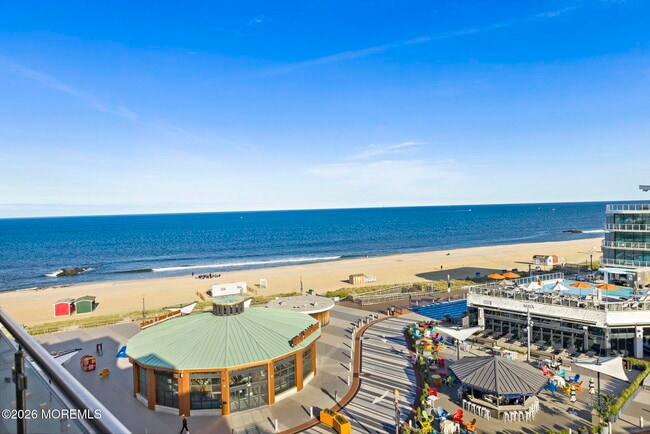 Building Photo - 20 Melrose Terrace Unit 606