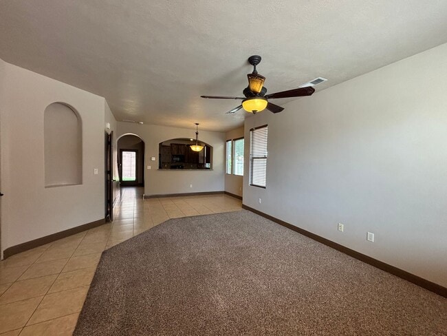SPACIOUS HOME FOR RENT! - SPACIOUS HOME FOR RENT!