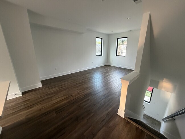 Photo - 351 Loeffler Ave