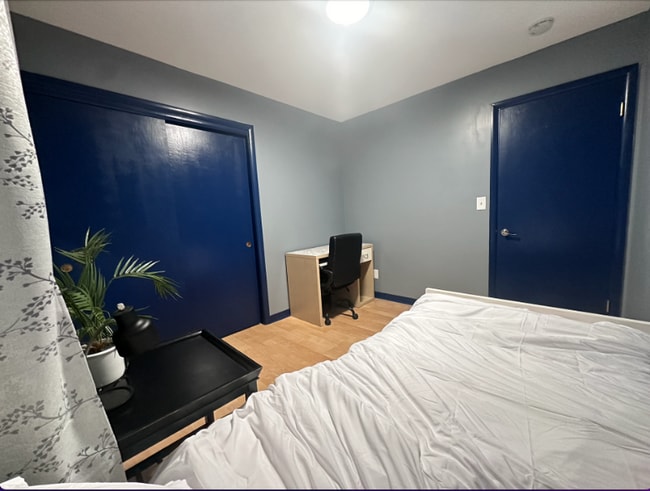 Photo - 513 13th St NE