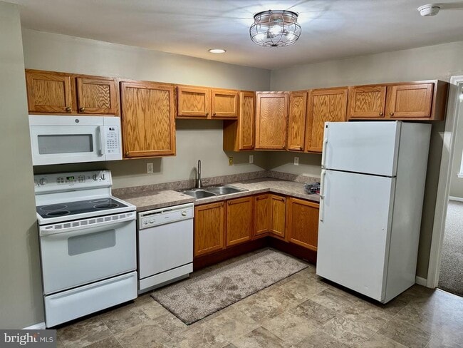 Photo - 531 W Penn Ave Unit 2