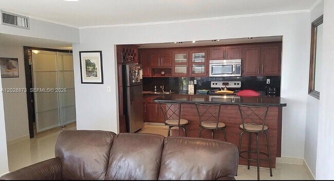 Photo - 600 NE 36th St Unit 603