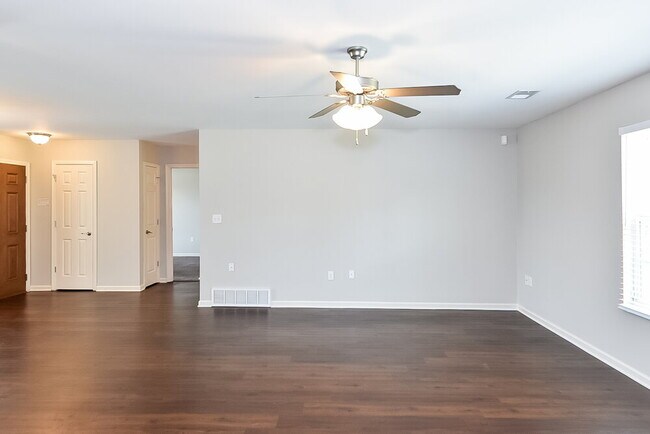 Photo - 4085 Colton Dr