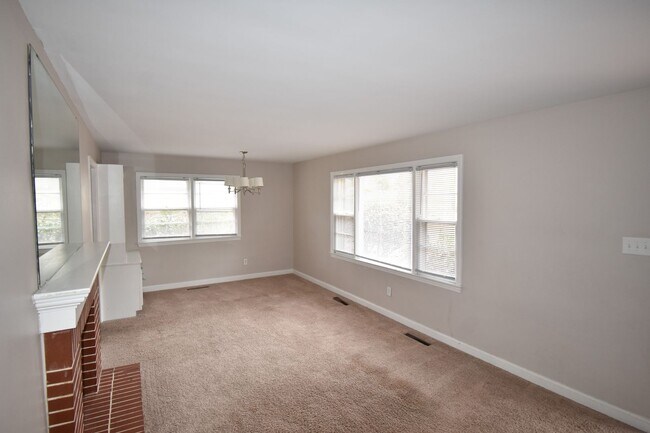 Photo - 2 Bedroom and 1.5 Bath Home- Greenwood (No...