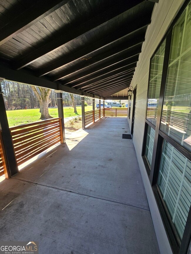 Photo - 813 Snapping Shoals Rd