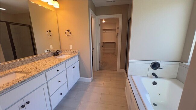 Photo - 3026 Summer View Ave