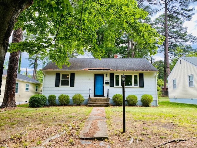 Photo - Adorable 2bdrm/1bth Rancher Located in Richmond's West End!!