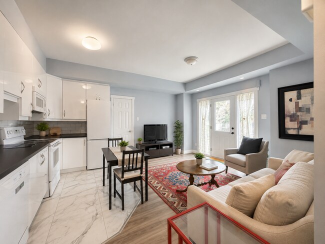 Photo - 248-4975 Southampton Drive Mississauga Ontario L5M 8E2