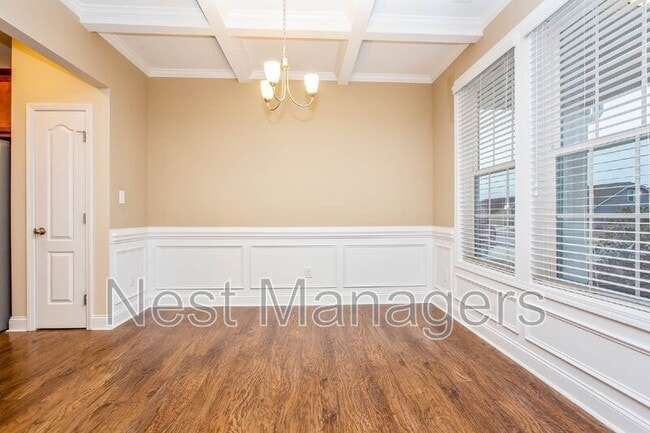 Photo - 674 Stonebriar Ave
