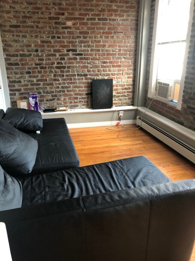 Photo - 15 Garden St