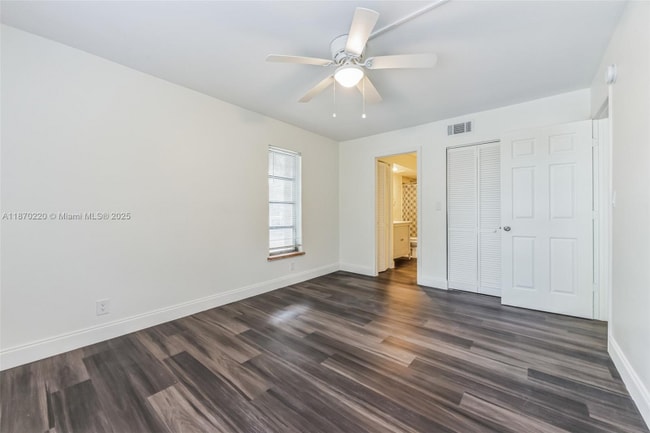 Photo - 480 NW 20th St